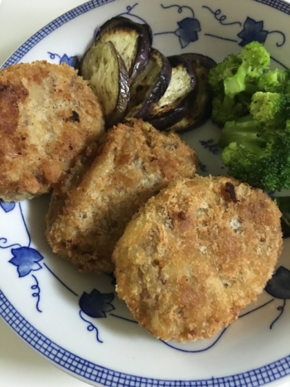 お肉屋さんのすき焼きコロッケ