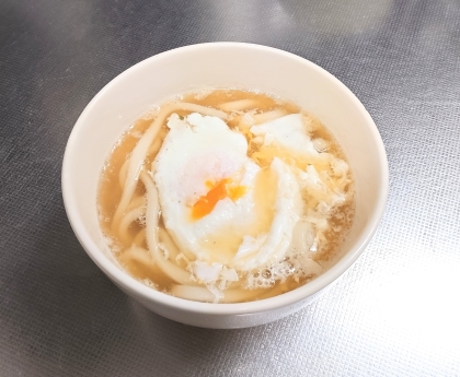 半熟たまごのおうどんさん♪