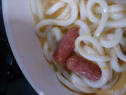 ベーコンの代用でミニウインナーで作ってみました！うどんカルボナーラ美味しかったです！次はベーコンで絶対作りたいです！ごちそうさまでした★