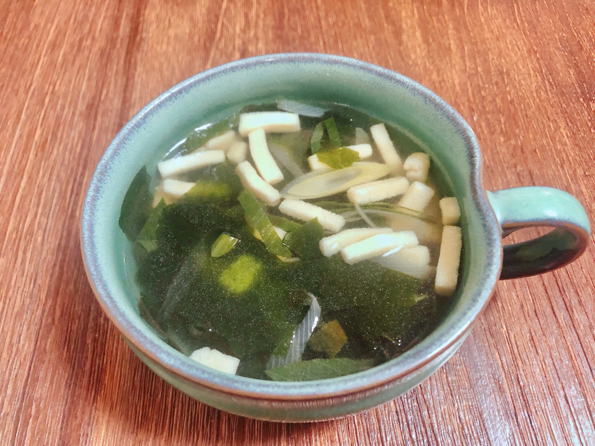 高野豆腐とネギのわかめスープ