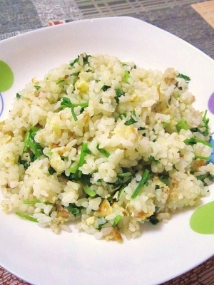 香菜とたまごのチャーハン（香菜蛋炒飯）