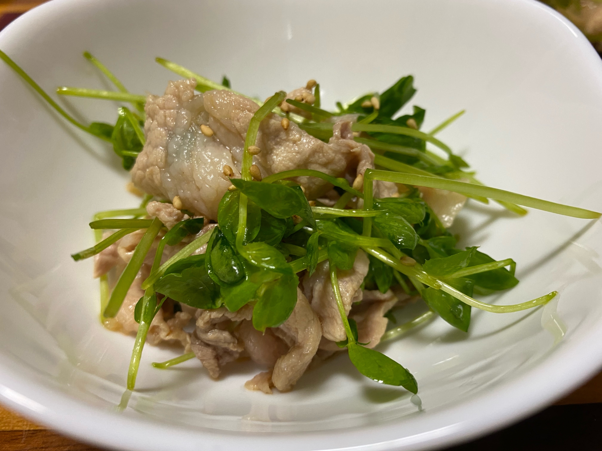 豚肉と豆苗のサラダ レシピ 作り方 By 紫ゴリラ 楽天レシピ