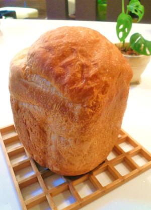 粉２００だけ！ふわっふわのＨＢ食パン。