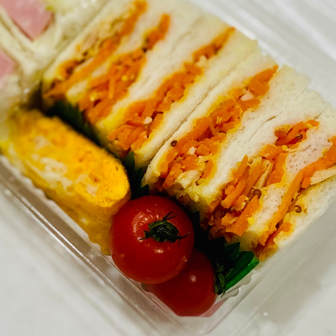 【お弁当】キャロットラペのサンドイッチ