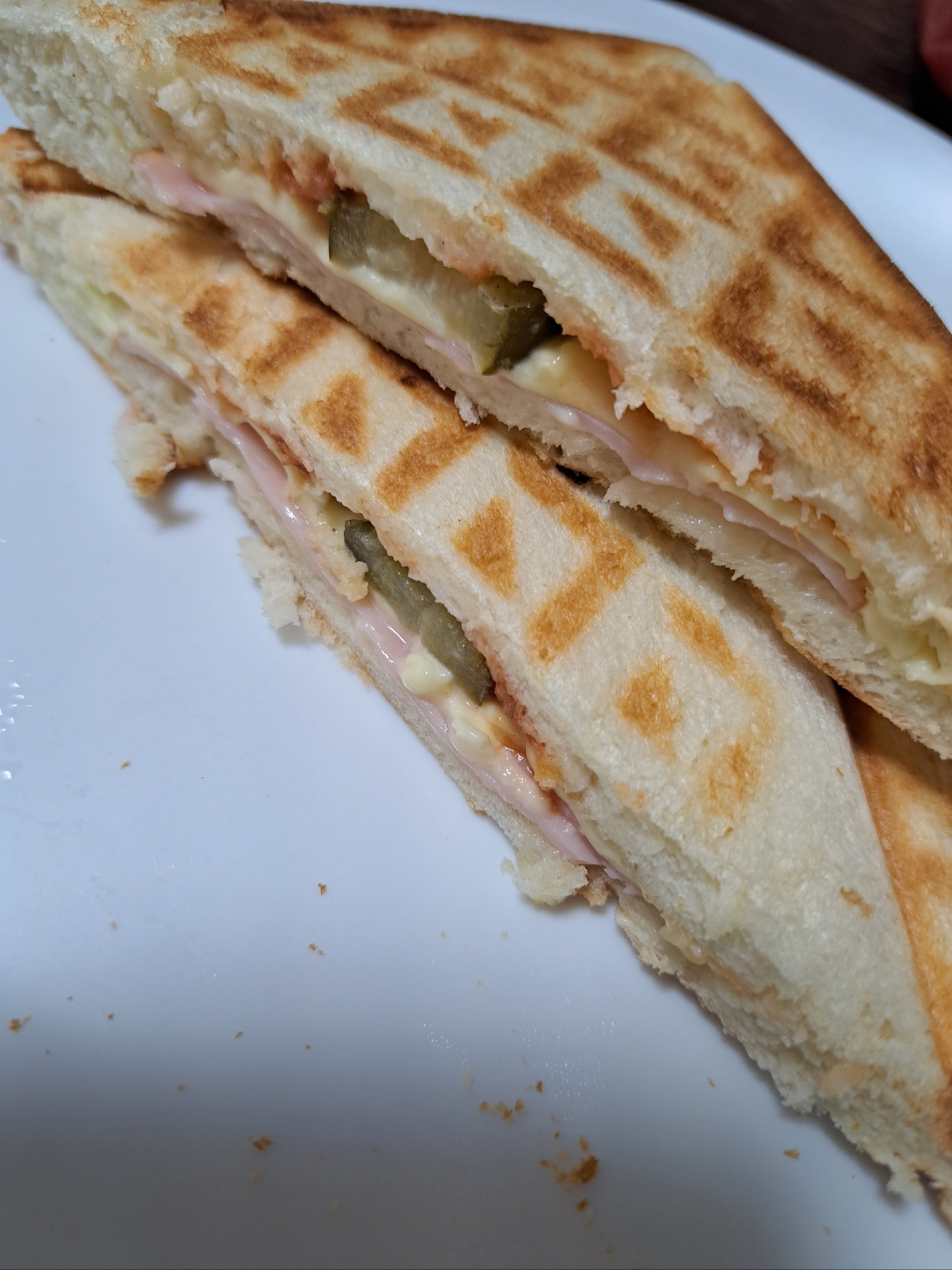 ハムチーズ&ピクルスホットサンド