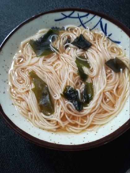 寒い朝はコレ！鶏ガラスープのしょうが入りにゅうめん