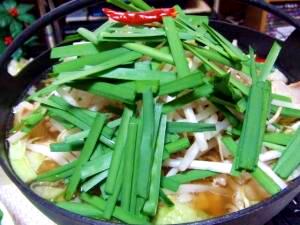 生の牛ホルモンを使って博多風～もつ鍋～