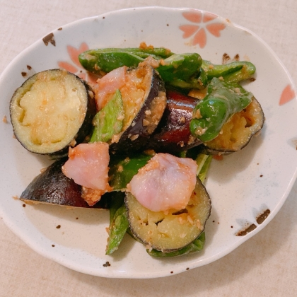 茄子とピーマン、ベーコンの味噌炒め