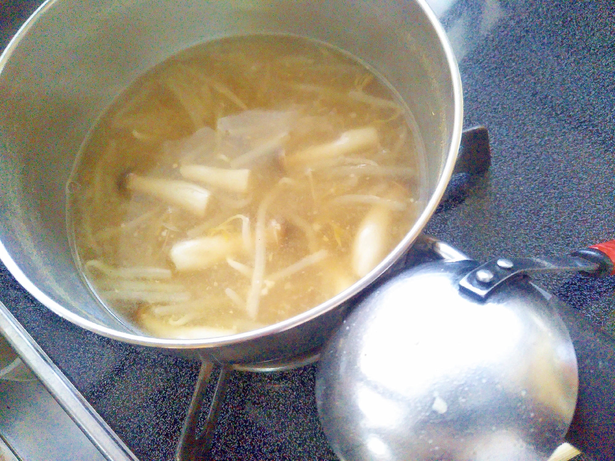 しめじ&もやしの酸味味噌スープ