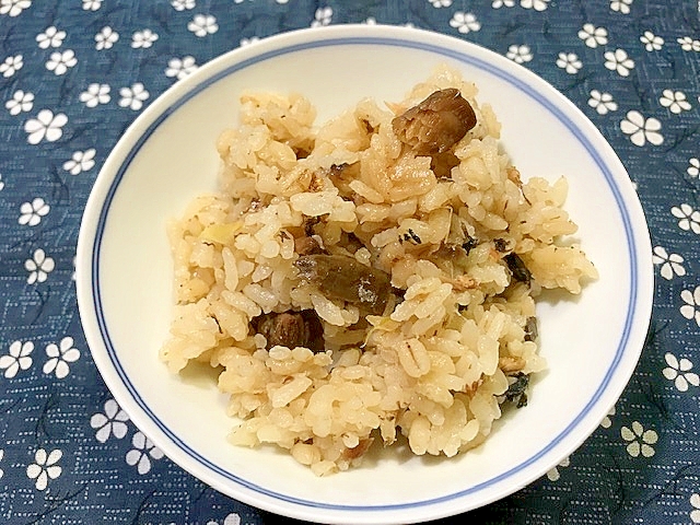 サバ味噌煮缶の炊き込みご飯