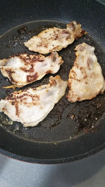 豚肉のしょうが焼きほうれん草添え