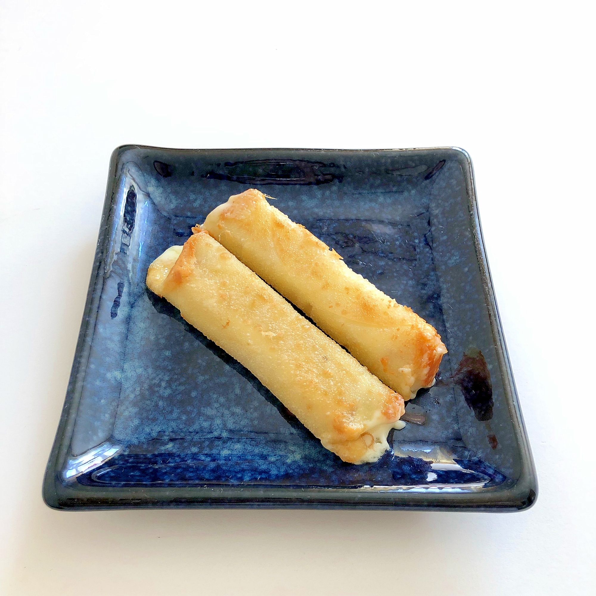 餃子の皮でくるくる フライドポテトとチーズ ♪