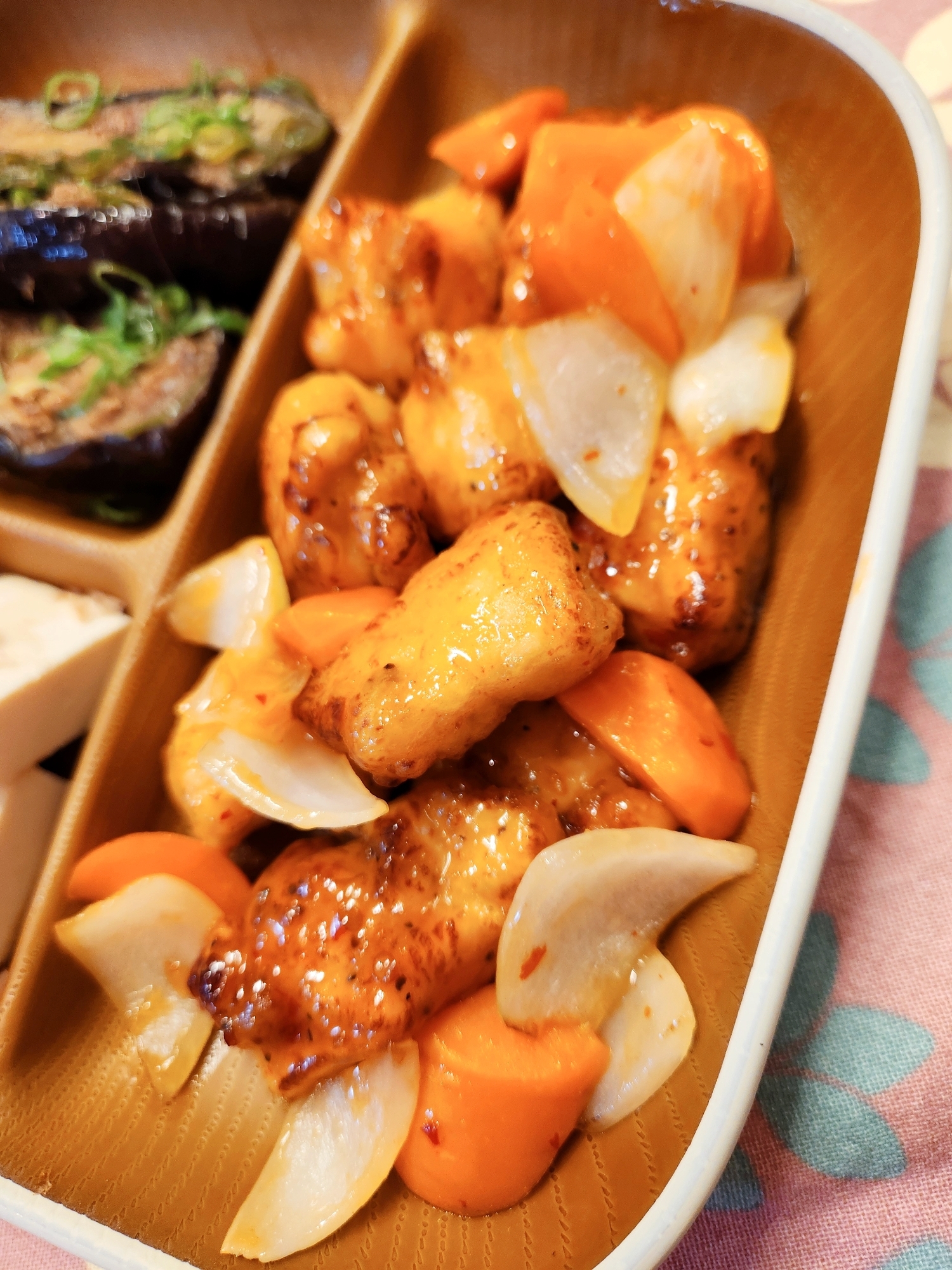 【おつまみ】唐揚げと野菜のチリソース