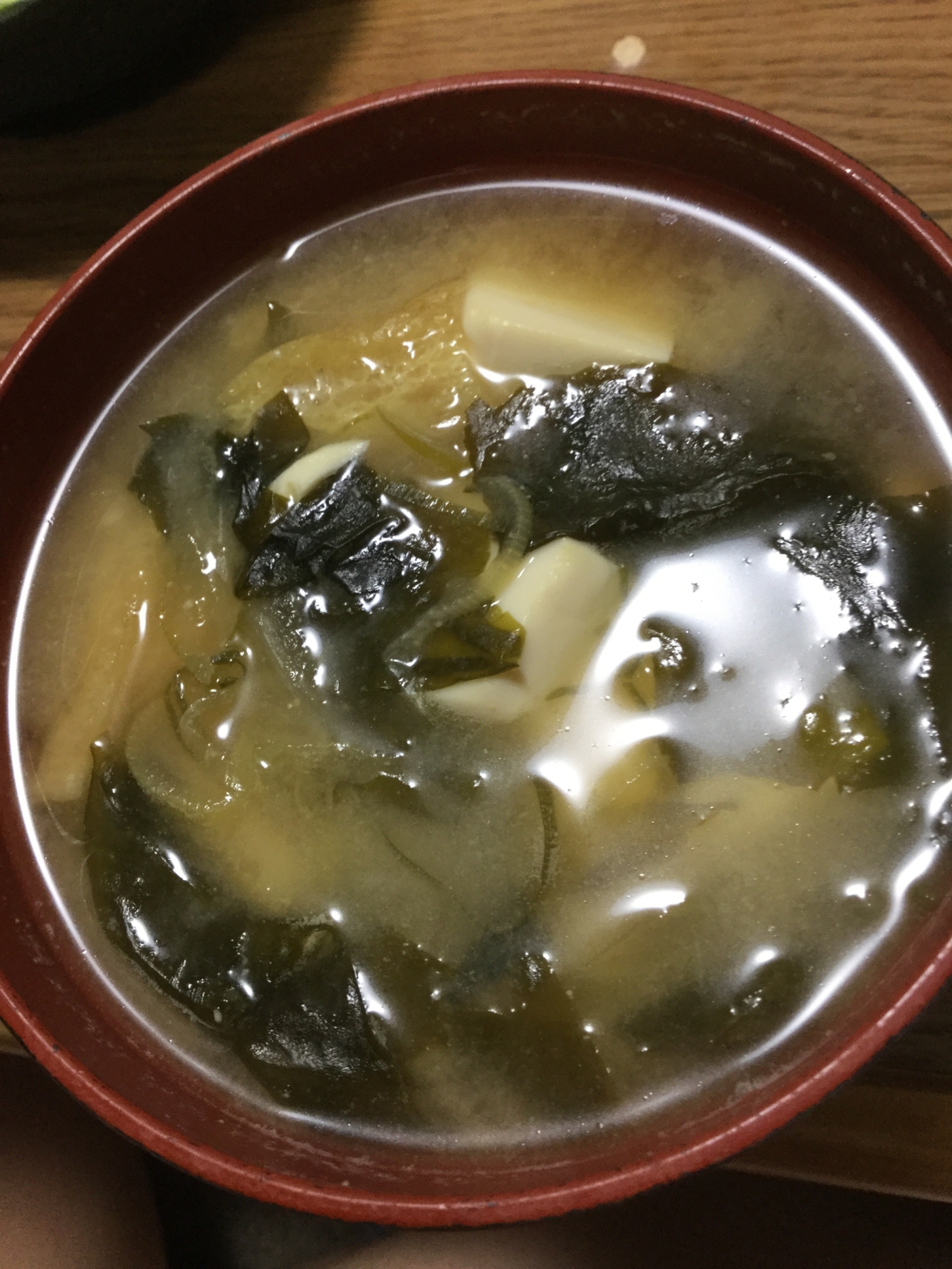 味噌汁（豆腐、わかめ、玉ねぎ、油揚げ、ねぎ）