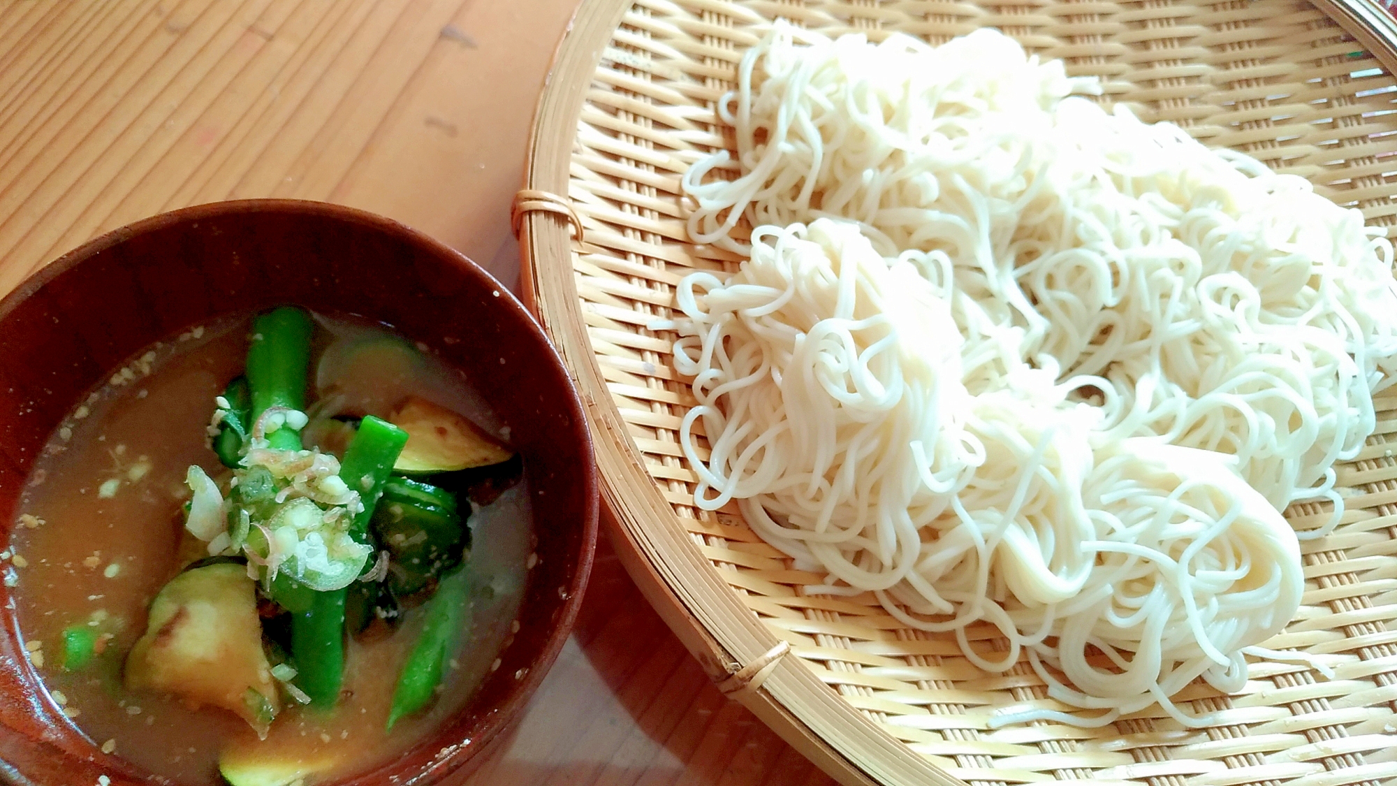 我が家の夏の味☆夏野菜の冷や汁そうめん