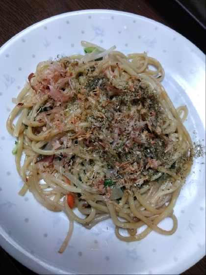 あみえびとニラの焼きそば