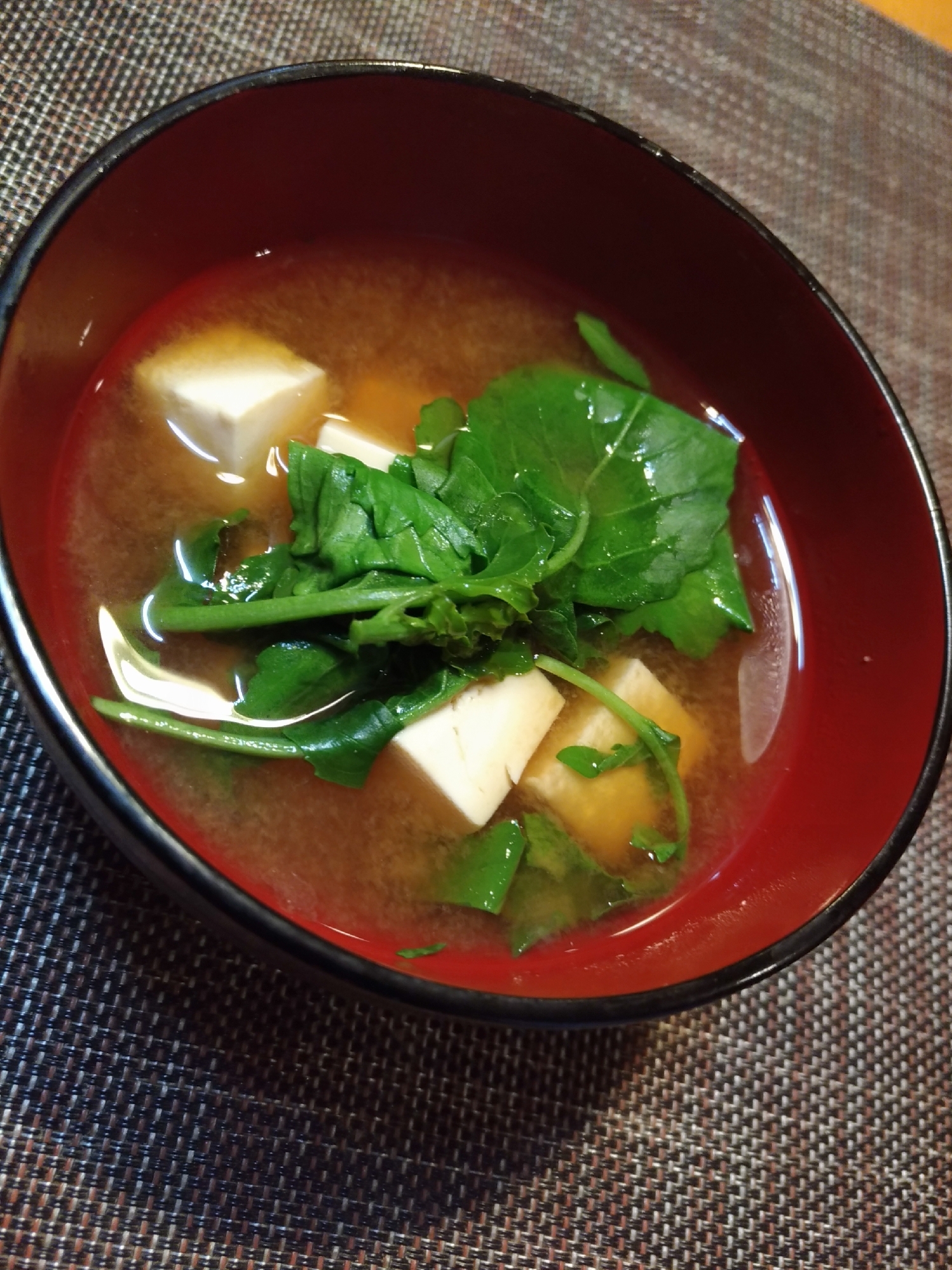 豆腐とルッコラの赤だし味噌汁 レシピ 作り方 By またたび 楽天レシピ 豆腐とルッコラの赤だし味噌汁 レシピ 作り方 By またたび 楽天レシピ