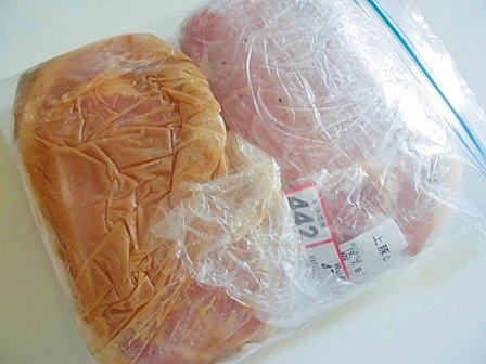 豚ロース厚切肉が安かったら　☆　味付けして冷凍保存