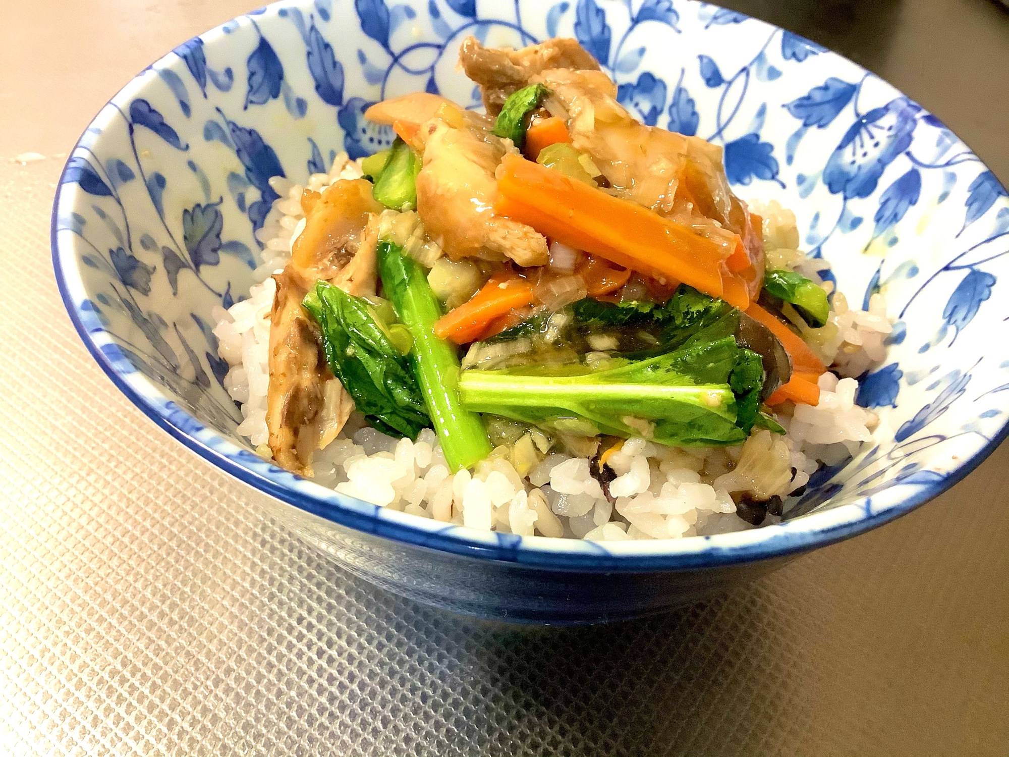 ピリッと旨い！中華あんかけ丼