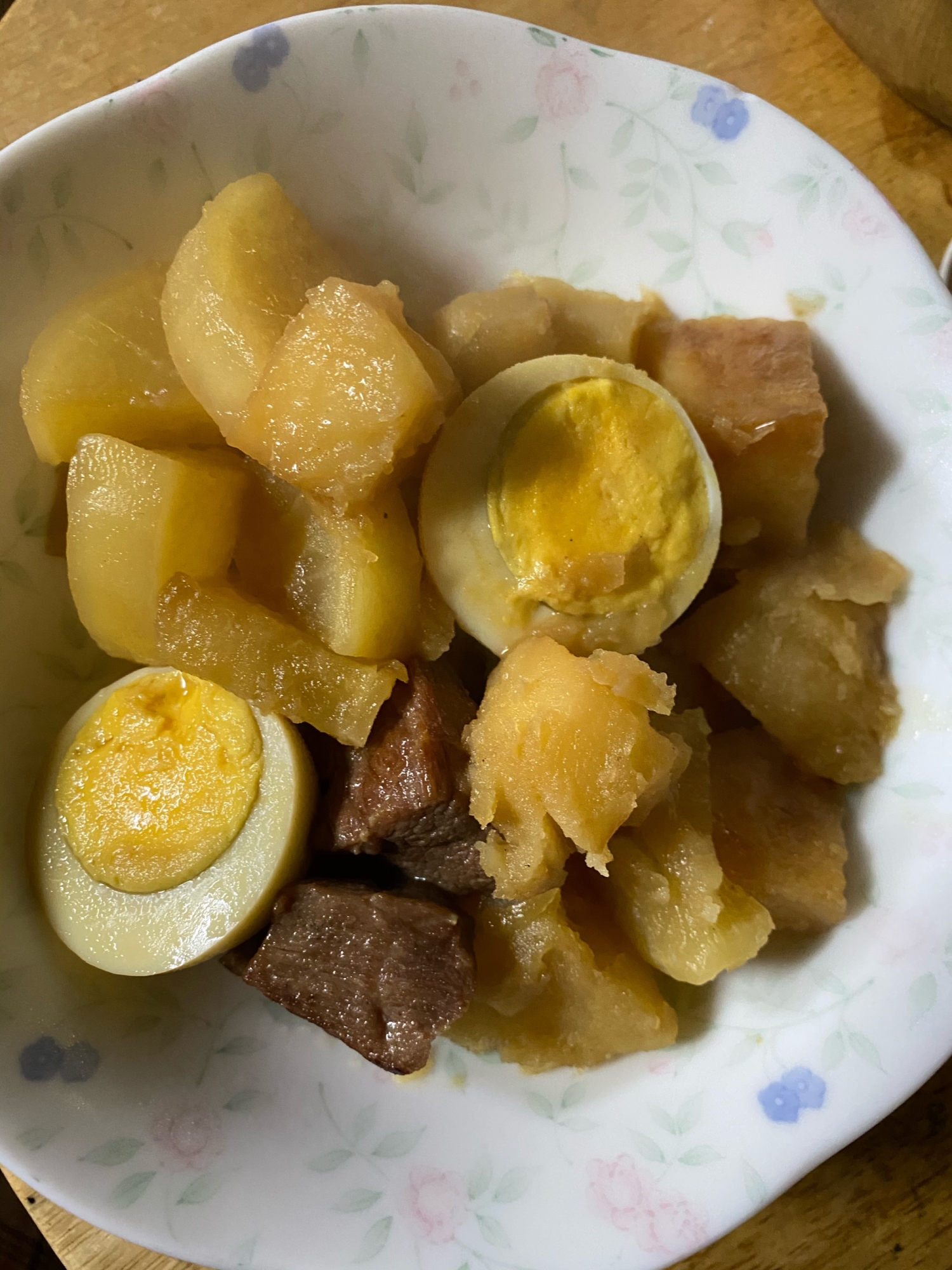 豚肉と大根とおじゃがの煮物