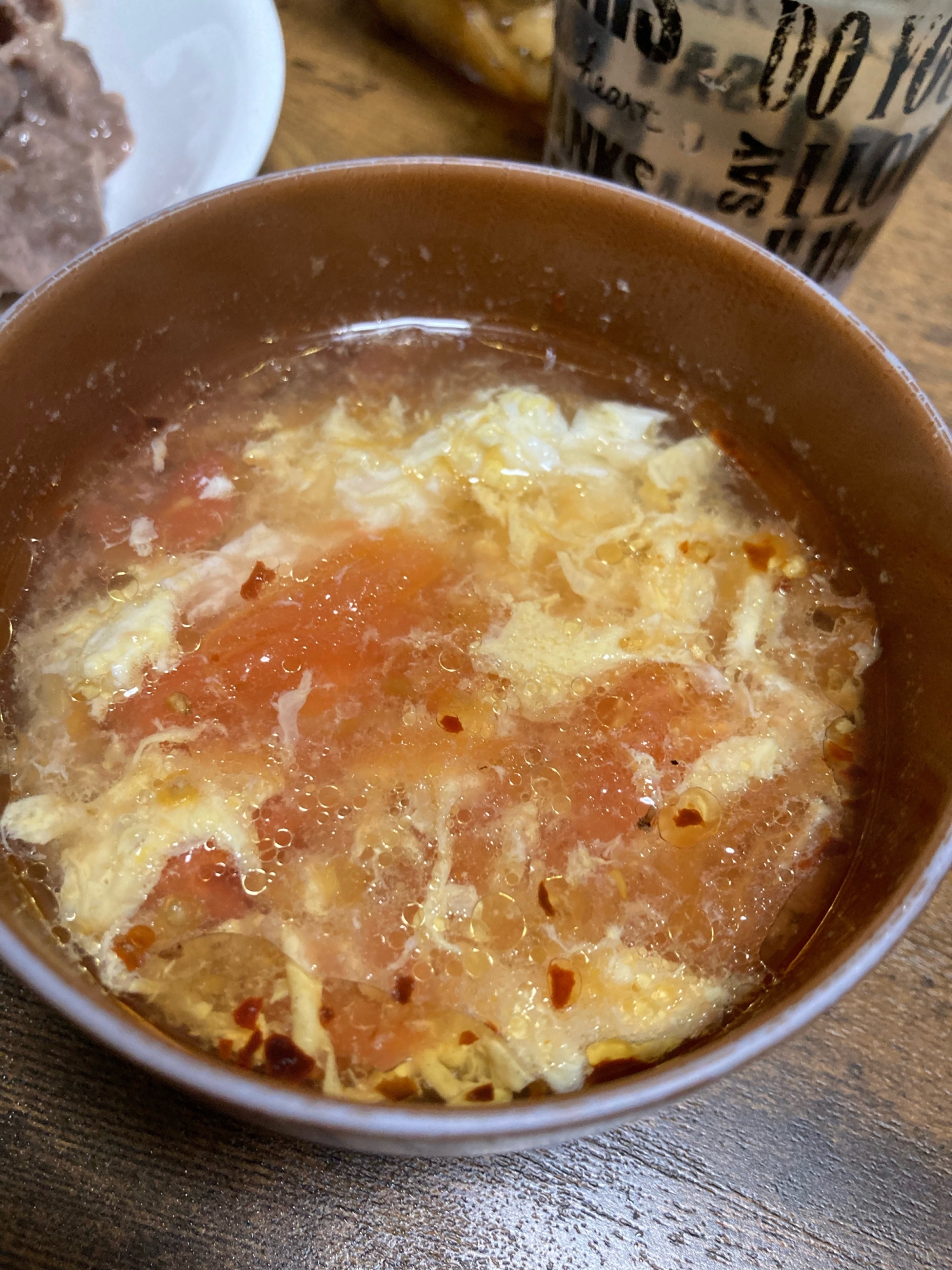 卵とトマトのピリ辛スープ