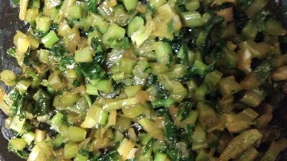 ご飯が進む大根葉のオリーブオイル炒め