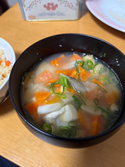 ごぼう人参マイタケのお味噌汁☆