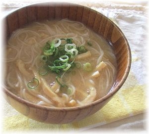 竹輪とワカメのにゅうめん