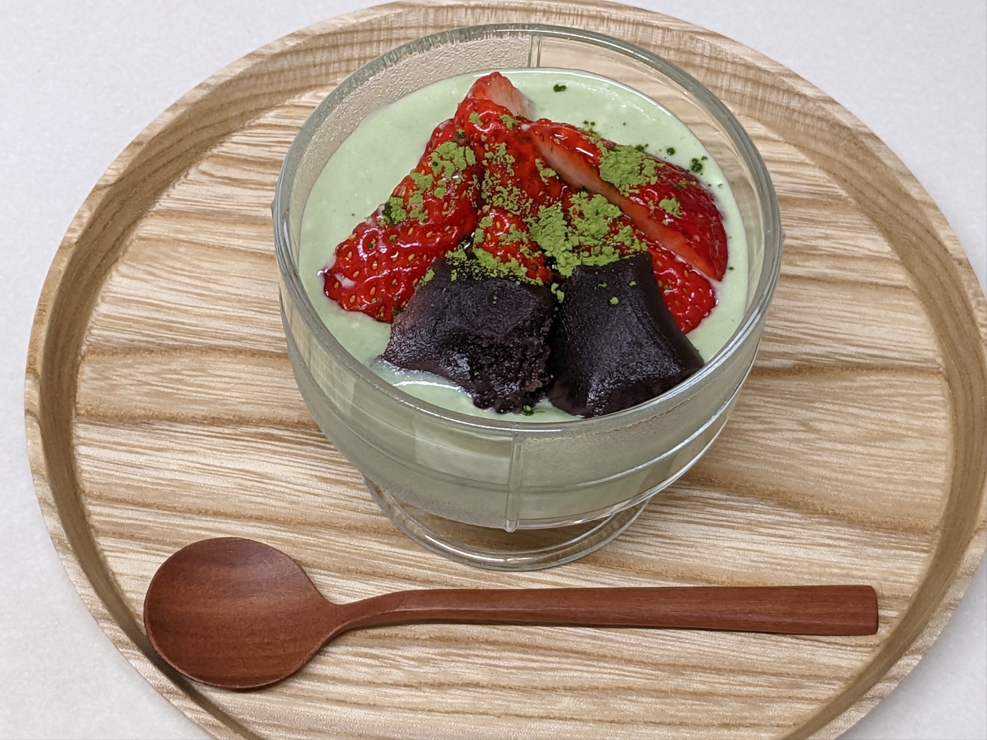 いちごと抹茶とあんこのデザートヨーグルト レシピ 作り方 By 月のおと 楽天レシピ