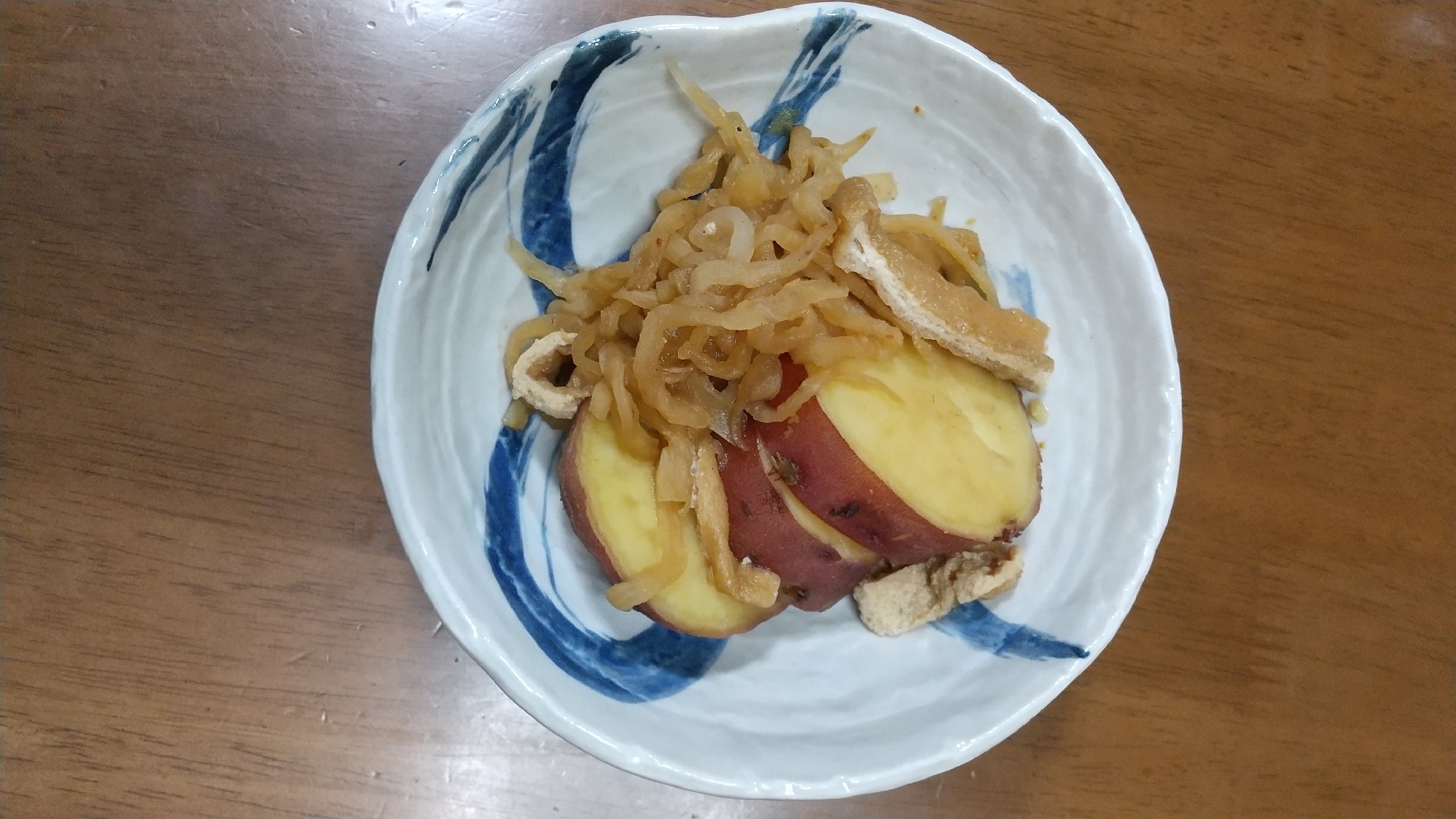 サツマイモと切干大根の煮物