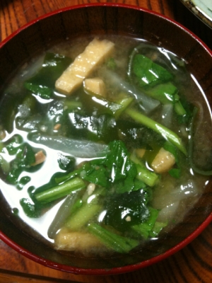 菊菜と大根の味噌汁