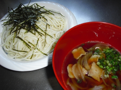 豚肉とゴボウのつけ汁（蕎麦・うどん）