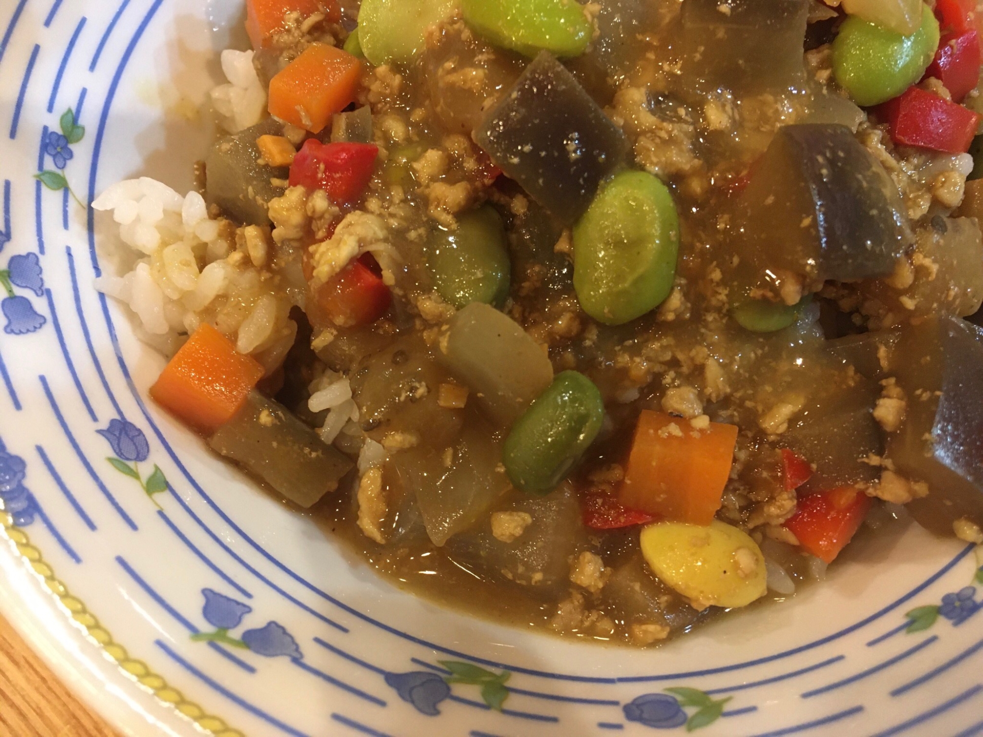 コロコロ野菜とひき肉のカレーライス