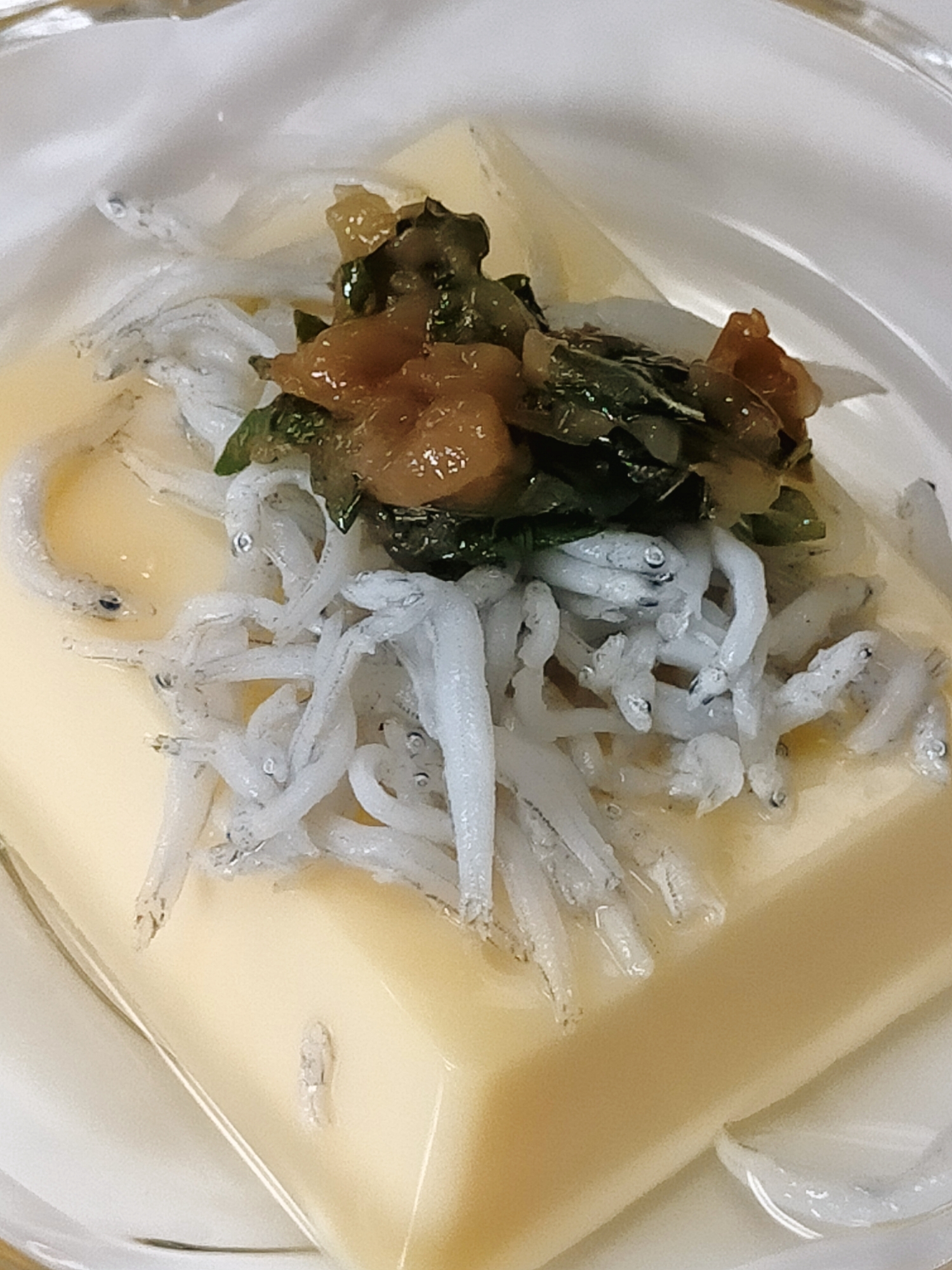 「しらす＊大葉と梅＊乗せちゃって♪玉子豆腐」だよ♪