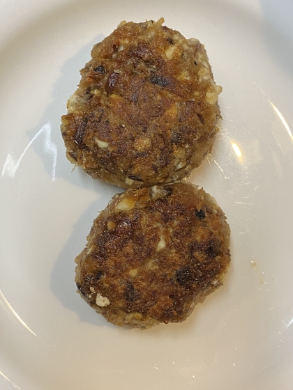 水切り不要！豆腐とサバ缶のハンバーグ