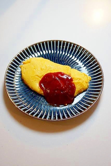 ふんわり綺麗に作るコツ！プレーンオムレツ