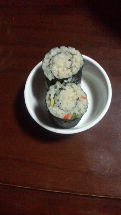 残った炒飯、炊き込みごはんの簡単海苔巻き