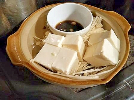 土鍋で　アラフィフ夫婦２人分の　湯豆腐