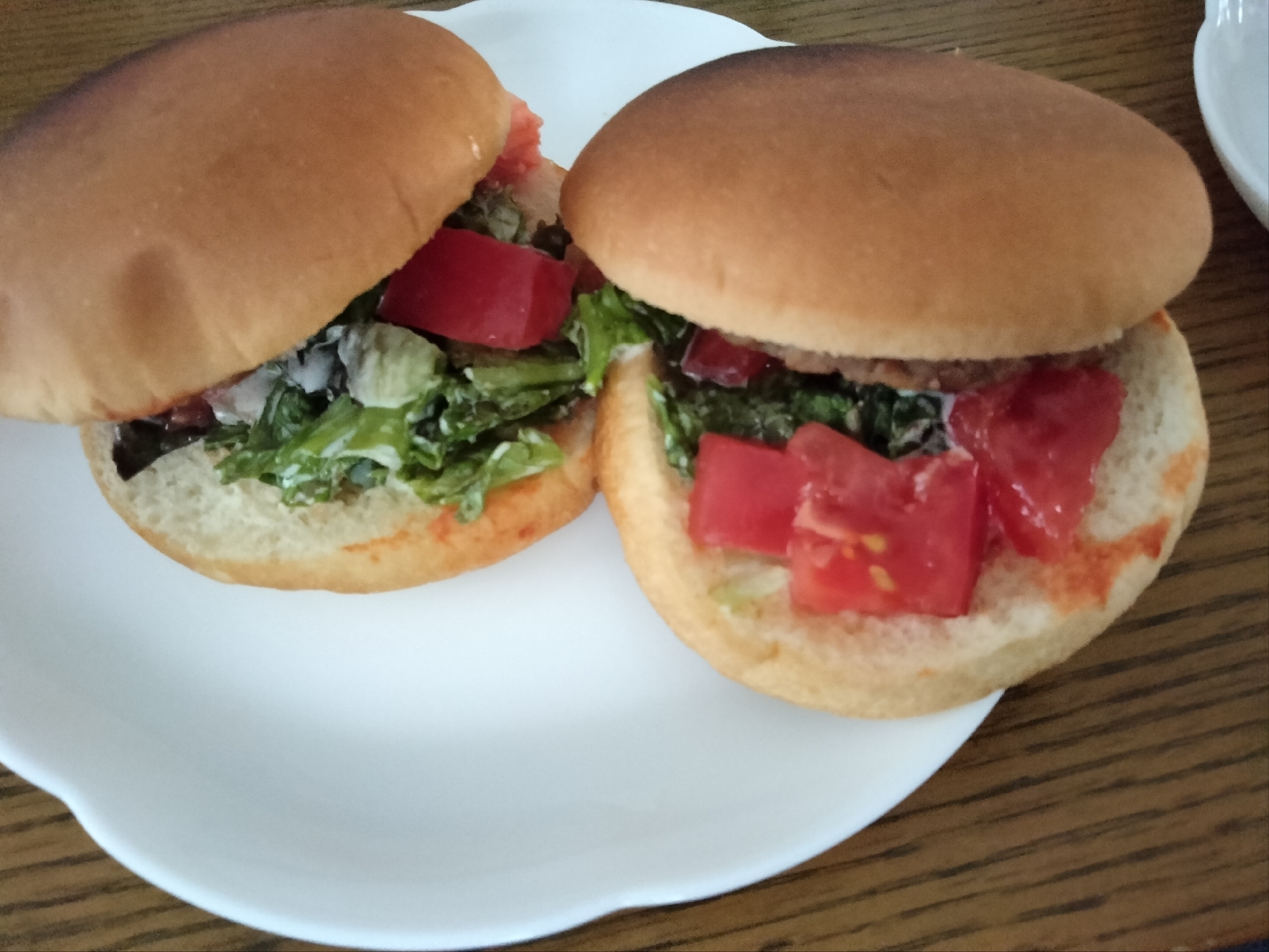 市販バーガーにちょい足し❀野菜たっぷりハンバーガー