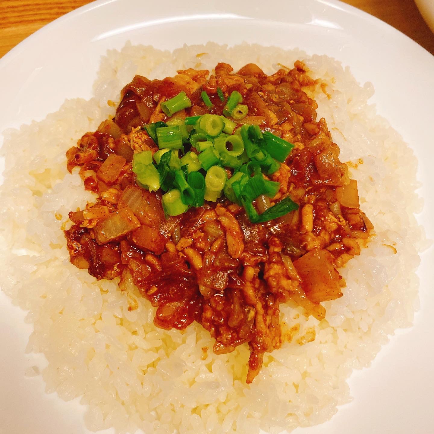 紫玉ねぎともやしのレンジキーマカレー