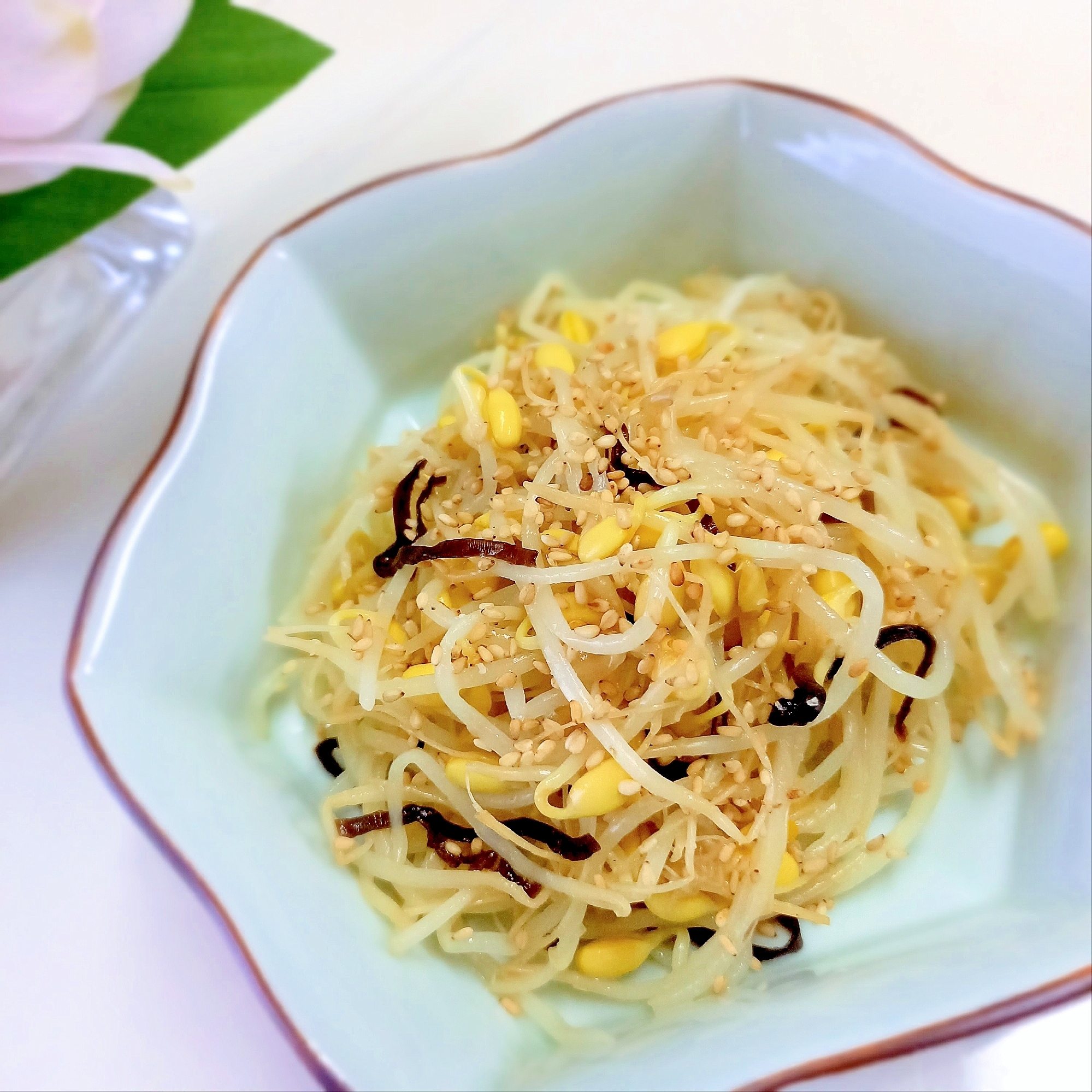 麹生活しましょ☘️豆もやしと塩昆布の塩麹和えꕤ୭*