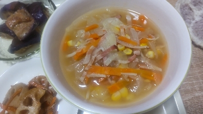 野菜たっぷり♪春雨スープ