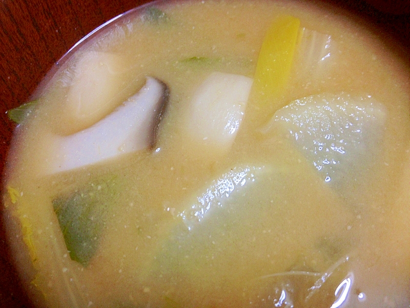 エリンギ大根小松菜のお味噌汁
