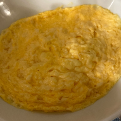 電子レンジとシリコンカップの簡単オムレツ