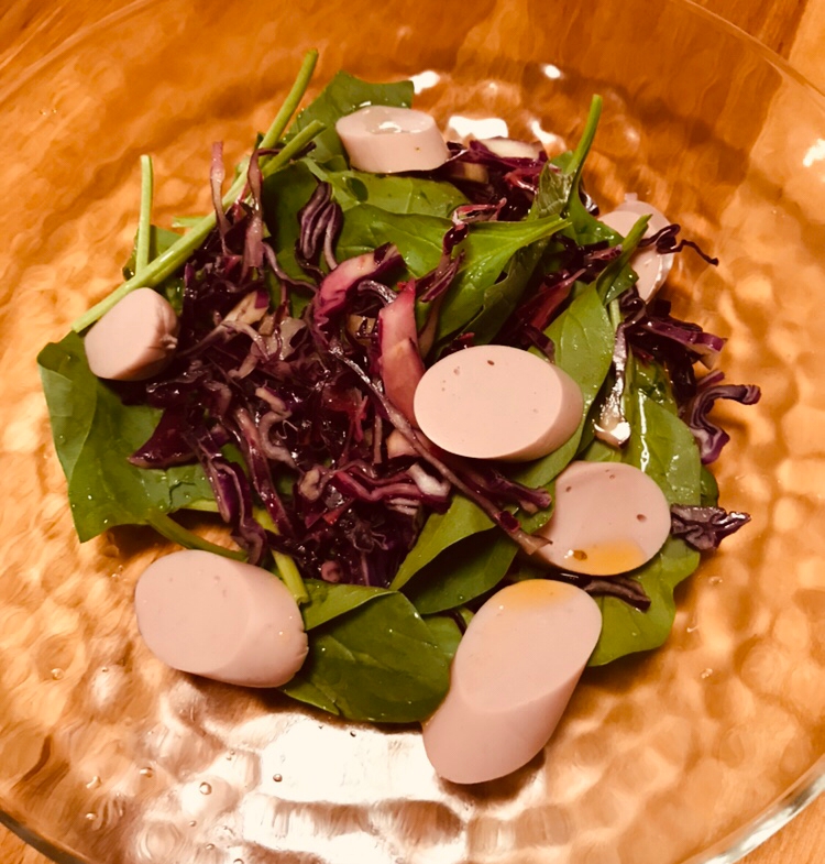 魚ニソと紫キャベツ、サラダほうれん草のサラダ