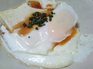 卵にのってほしい豆腐鉄板♪麺つゆでどうぞ。