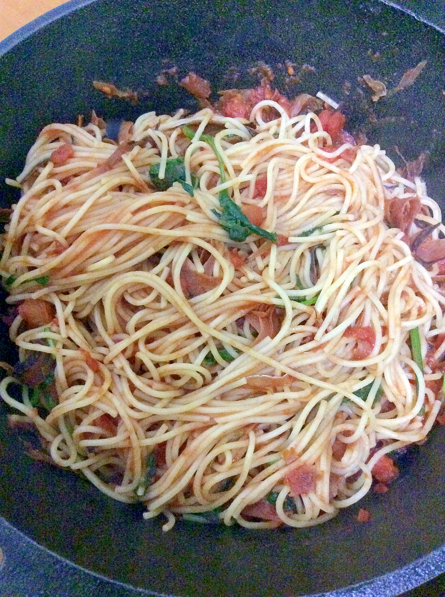 パクチートマトスパゲティ