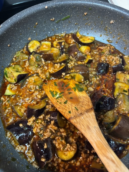 ねぎ＆にんにく＆豚ミンチ肉入り、麻婆茄子！