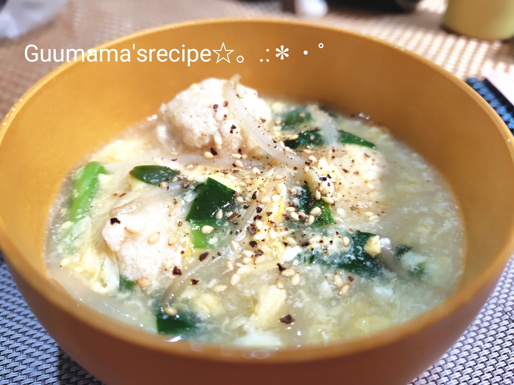 ふわふわ♡ヘルシー♡豆腐肉団子のかきたま味噌スープ