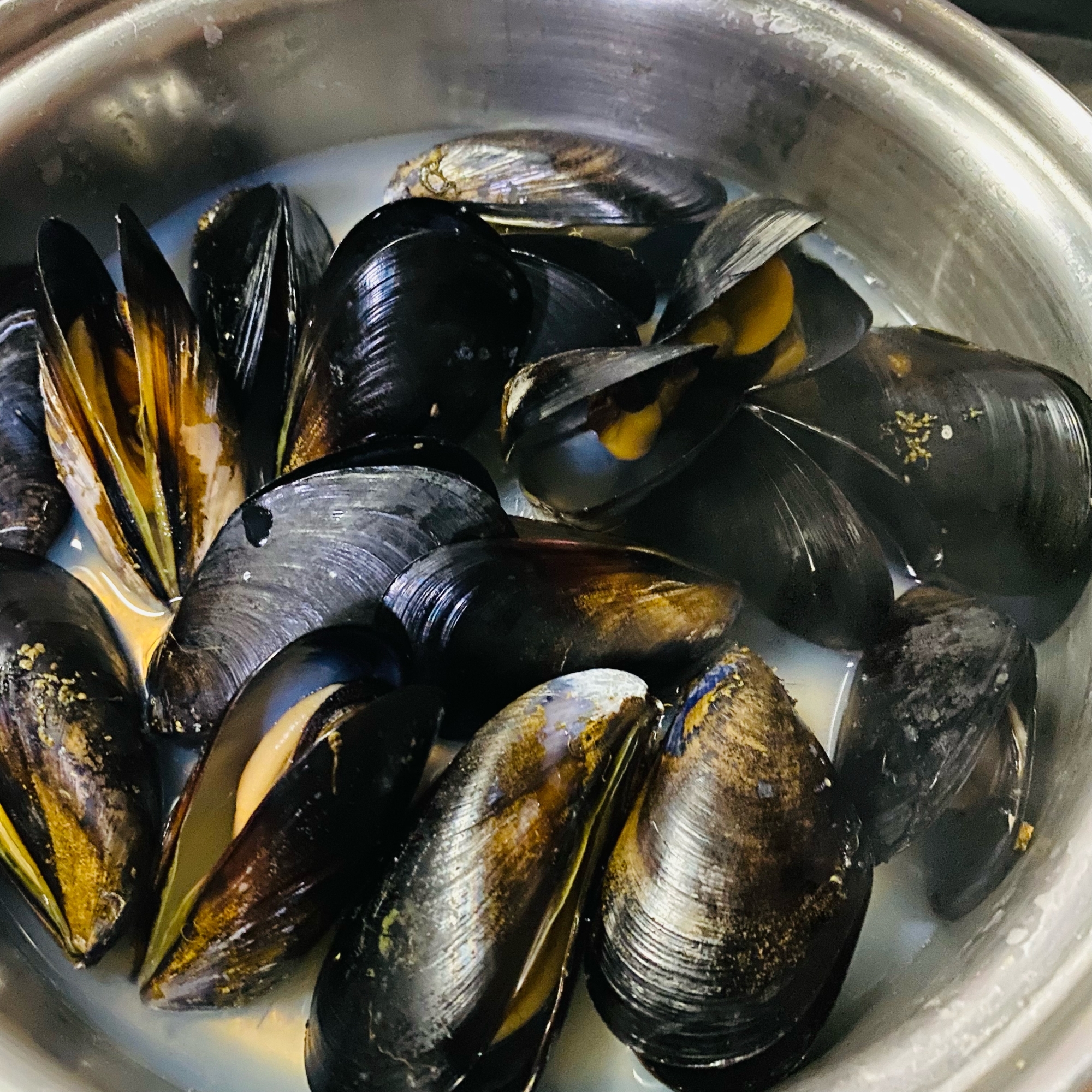 ムール貝を食す ムール貝の酒蒸しの保存 レシピ 作り方 By みけねこめ 楽天レシピ ムール貝を食す ムール貝の酒蒸しの保存 レシピ 作り方 By みけねこめ 楽天レシピ